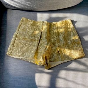 H&M Trend Detailed Shorts